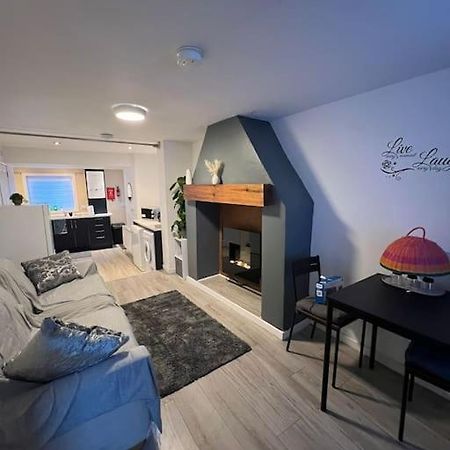 Haven - Beautiful 3 Bedroom House Ballynahinch Buitenkant foto